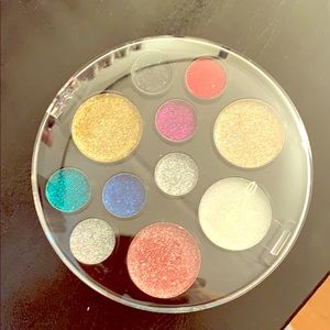 Bebe eyeshadows palette